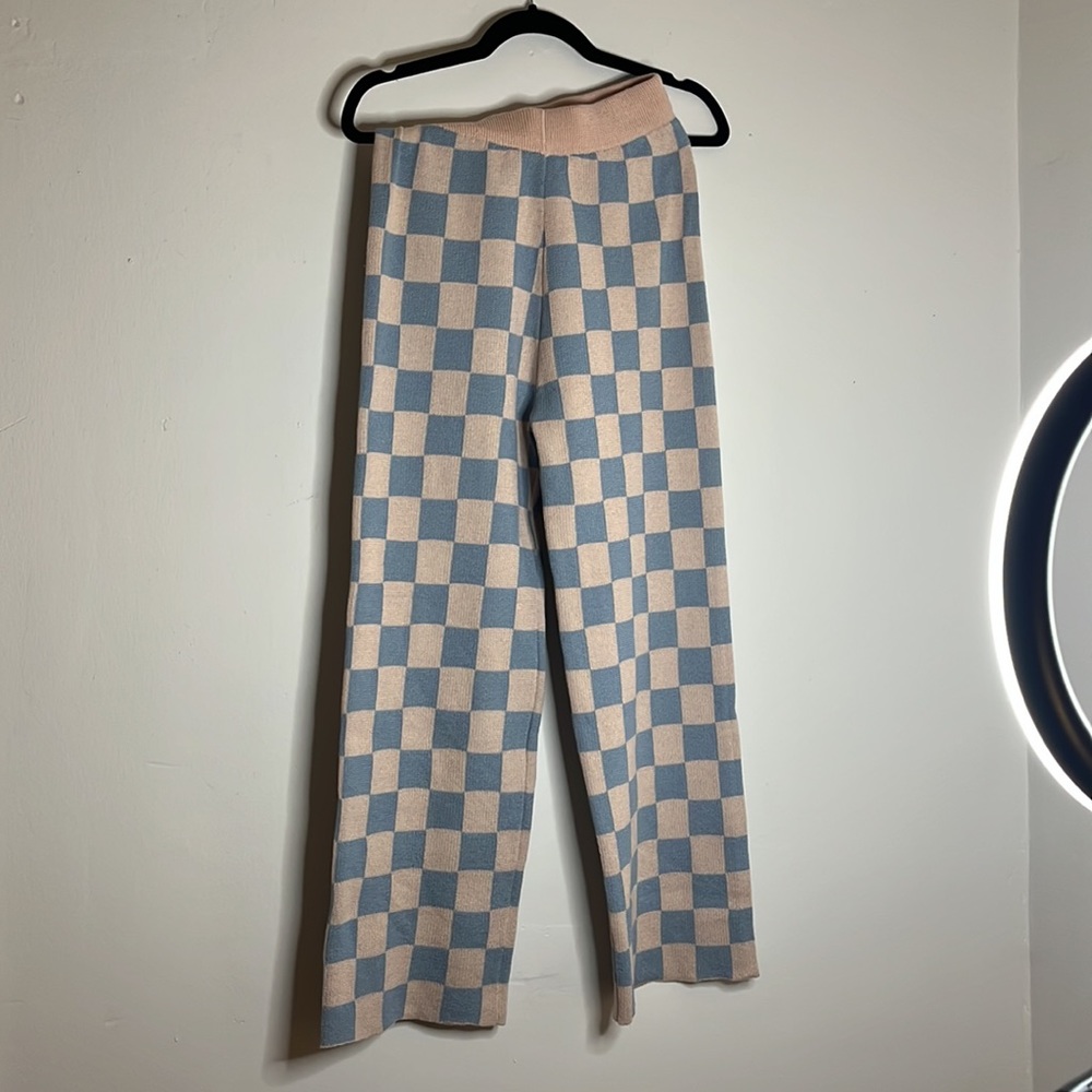 CHECKERED PANTS